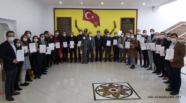 Alanya'da 29 okul daha belgesini aldı