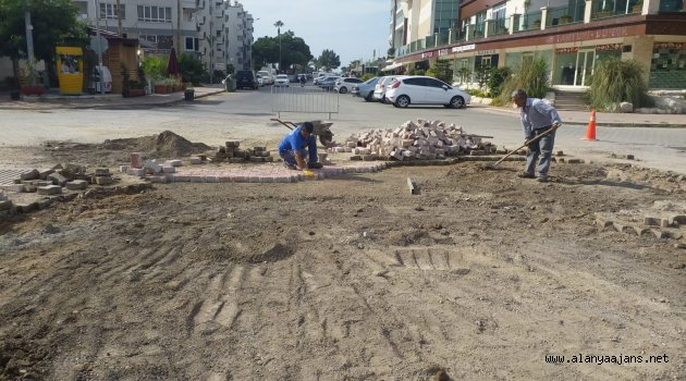 Alanya'da asfalt bakım çalışmaları devam ediyor
