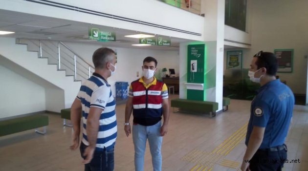 Alanya'da bankalara koronavirüs denetimi