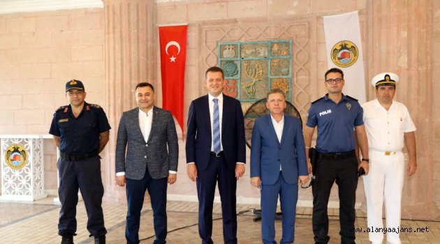 Alanya'da bayramlaşma töreni düzenlendi