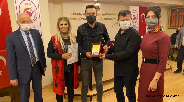 Alanya'da belgelerini aldılar