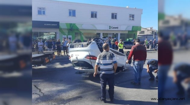 Alanya'da feci kaza: 5 yaralı