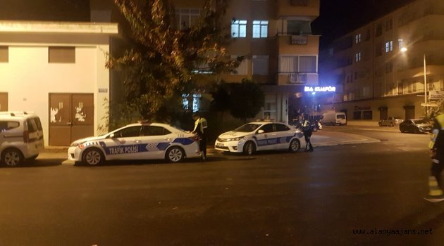 Alanya'da gürültü yapan araçlar polise takıldı