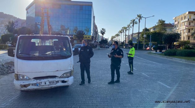 Alanya'da hafta sonunda yasağa uymayanlara ceza yağdı!