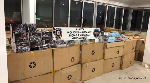 Alanya'da Kaçak Gözlük Operasyonu