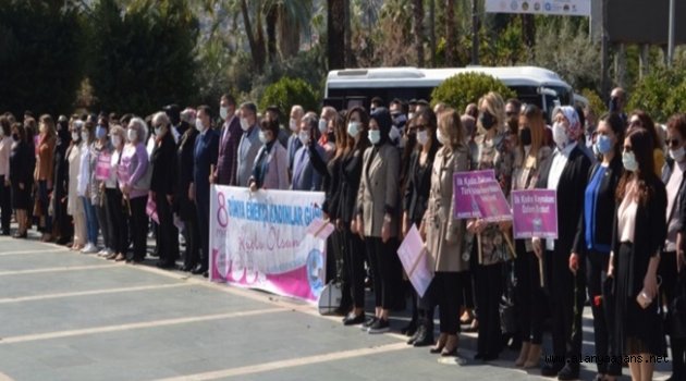 Alanya'da kadınlar günü kutlandı