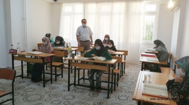 Alanya'da Kur'an kurslarının başlayacağı tarih belli oldu