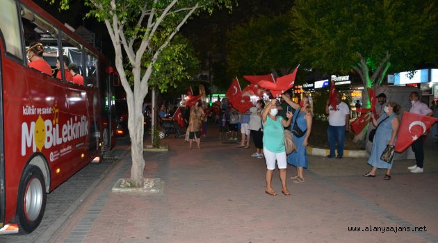 Alanya'da mobil konser düzenlendi