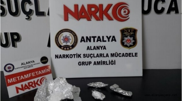 Alanya'da polisten uyuşturucu ticaretine darbe!