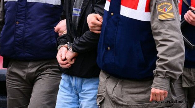 Alanya'da torbacı operasyonunda 13 gözaltı