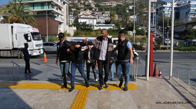 Alanya'da uyuşturucu tacirlerine ceza yağdı!