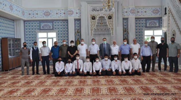 Alanya'nın hafızları ödüllendirildi