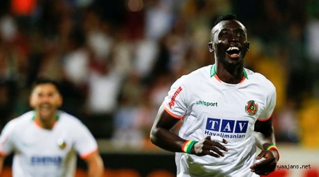 Alanyaspor Cisse ile masaya oturacak