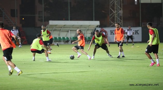 Alanyaspor’da kamp başlıyor