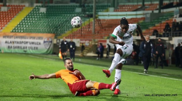 Alanyaspor evinde mağlup oldu