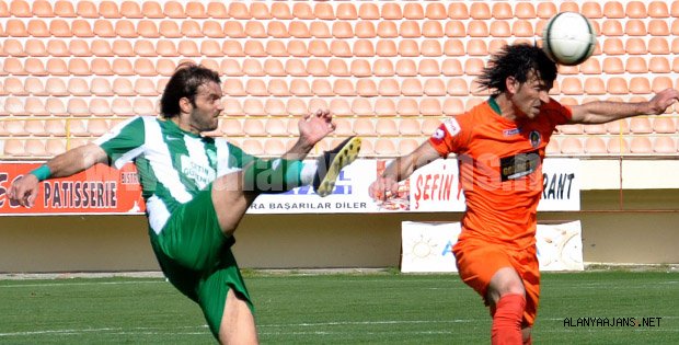 ALANYASPOR EVİNDE MAĞLUP OLDU