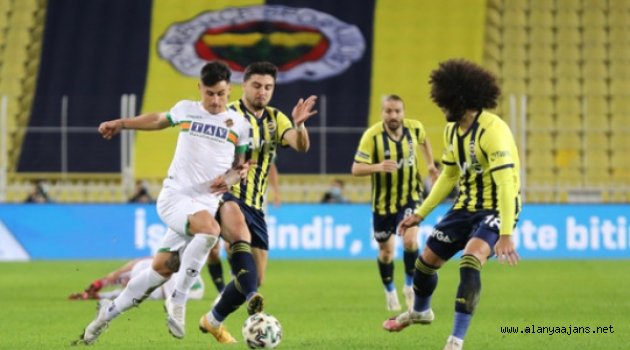 Alanyaspor, Fenerbahçe'ye mağlup oldu: 2-1