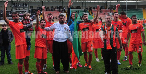 ALANYASPOR İNEGÖL'Ü İKİ GOLLE GEÇTİ