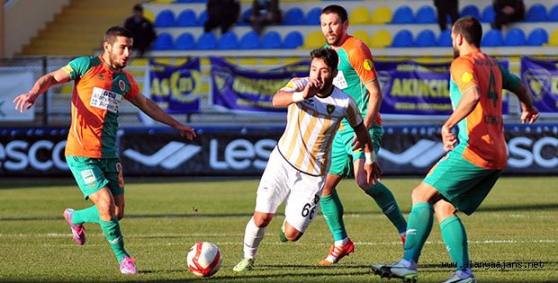 ALANYASPOR PUANLA DÖNÜYOR