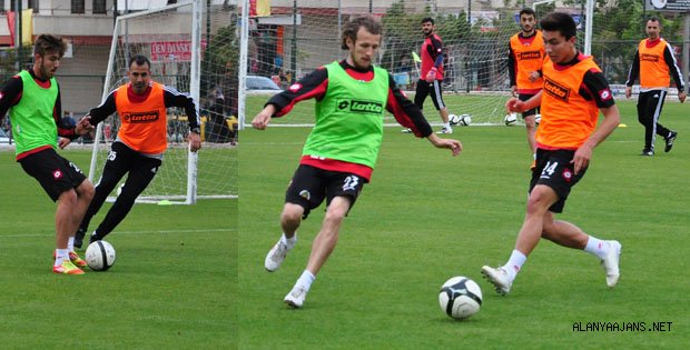 ALANYASPOR TOP BAŞI YAPTI