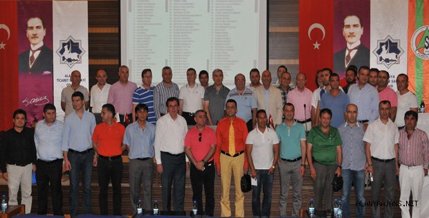 ALANYASPOR'A YÖNETİM ORDUSU GELDİ