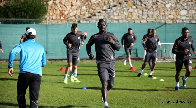 Alanyaspor'da hedef 3 puan