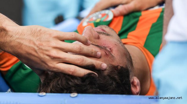 Alanyaspor'da Salih Uçan, sezonu kapattı