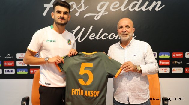 Alanyaspor'dan 3 imza birden