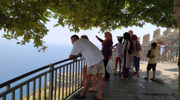 Alanya'yı tepeden izlediler