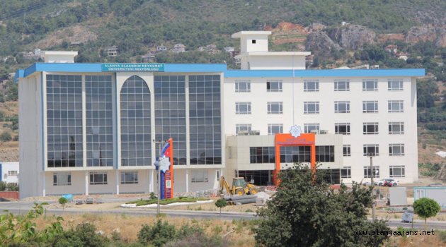 ALKÜ’de Rektörlük katı izole edildi