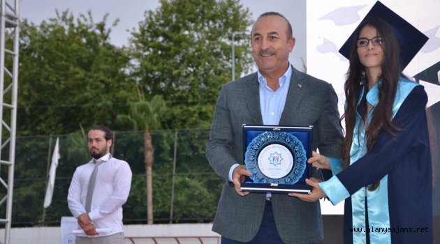 ALKÜ'de Mezuniyet Heyecanı