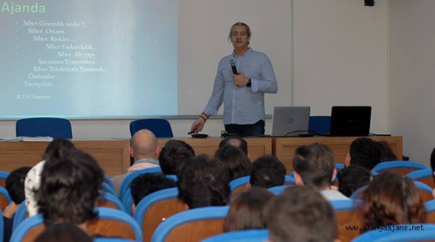 ALKÜ'de öğrencilere 'Siber Güvenlik' anlatıldı