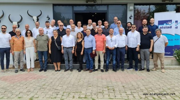 ALSİAD yönetimi üyelerle kahvaltıda buluştu