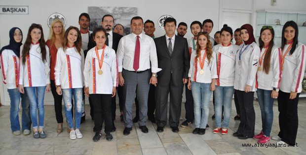 ALTSO MYO BAŞKAN YÜCEL'İ ZİYARET ETTİ.