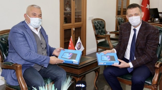 ALTSO'dan ihtiyaç sahibi öğrencilere tablet