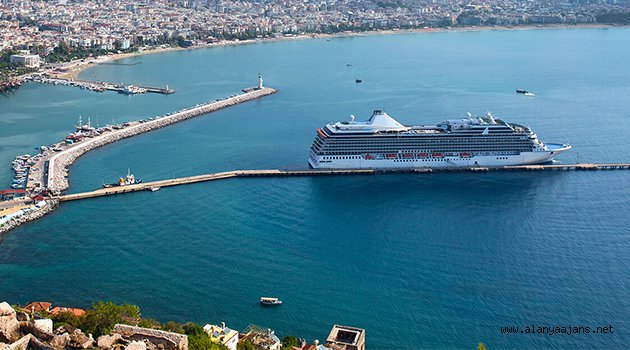 Antalya'da konut çift haneli rakamlarla değerlendiriliyor