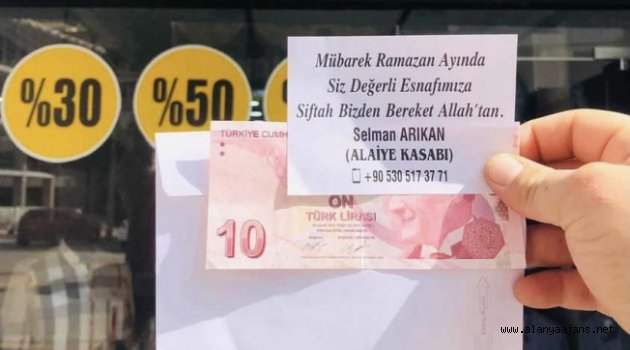 Arıkan’dan esnada ‘siftah zarfı’ jesti