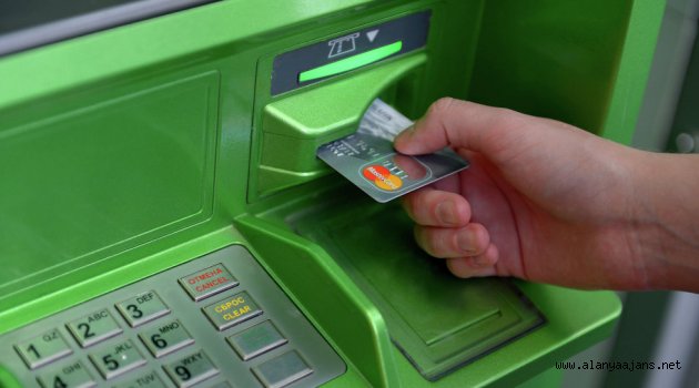 ATM Soyguncuları Yakayı Ele Verdi