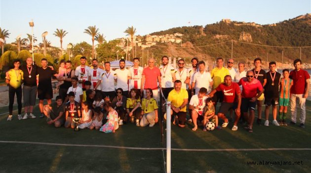 Ayak Tenisi Şampiyonası Alanya'da yapıldı