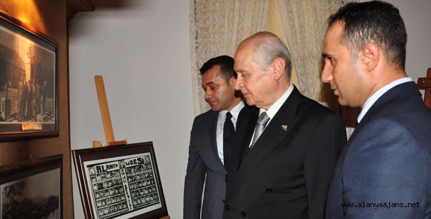 BAHÇELİ TARİHİ GEZİ YAPTI
