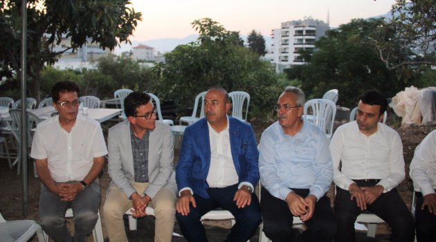 Bakan Çavuşoğlu Milletvekili Aydın'a Başsağlığı Diledi