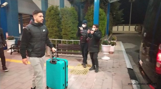 Bakasetas resmen Trabzonspor'da