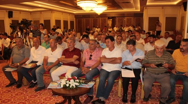 Başkan Böcek muhtarların sorunlarını dinledi