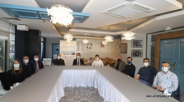 Başkan Toklu turizmcilerle toplandı