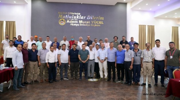 Başkan Yücel muhtarlarla buluştu