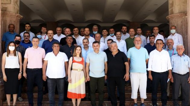 Başkan Yücel muhtarlarla buluştu