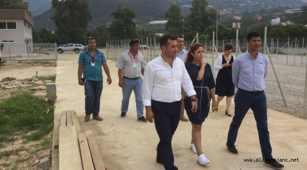 Başkan Yücel, şantiyeleri gezdi