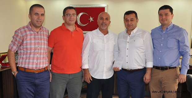 BAŞKAN YÜCEL'DEN ALANYASPOR'A 50 BİN TL...