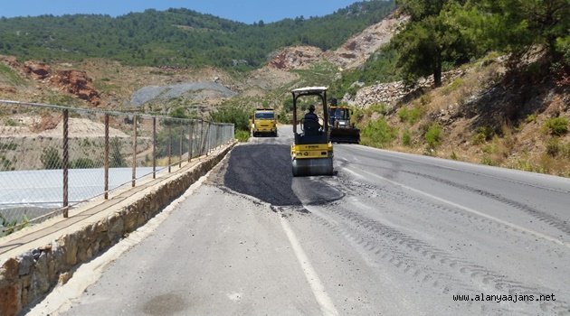 BŞB'den Alanya'da grup yollarına bakım
