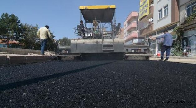 Büşükşehir Asfalt Çalışmalarına Ara Vermeksizin Devam Ediyor